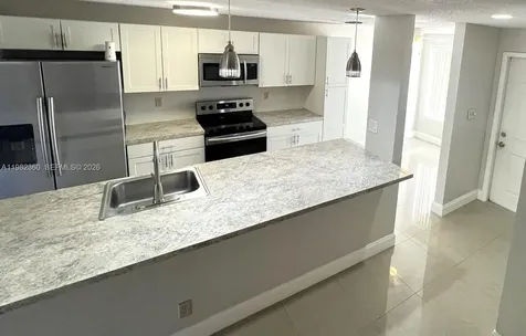 8249 NW 8th Place Plantation FL 33324