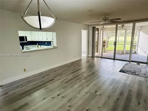 9501 Seagrape Drive Davie FL 33324