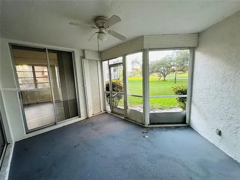 9501 Seagrape Drive Davie FL 33324
