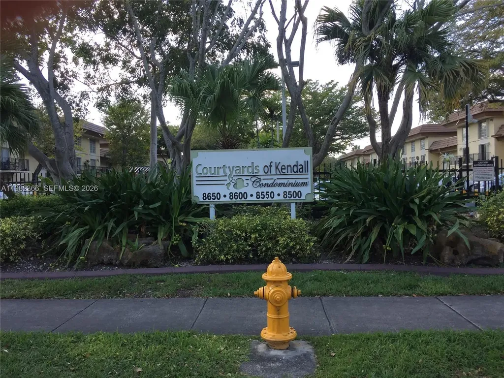 8600 SW 109th Avenue Miami FL 33173