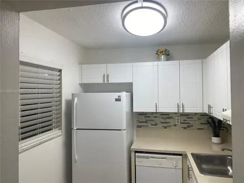 8600 SW 109th Avenue Miami FL 33173