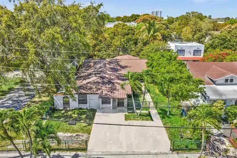 1010 SW 14th Avenue Miami FL 33135