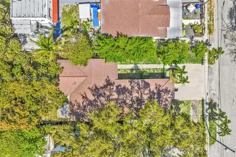 1010 SW 14th Avenue Miami FL 33135