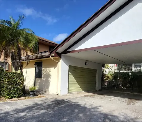 13881 NE 2nd Court Miami FL 33161