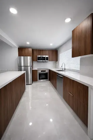 916 NE 2nd Street Hallandale Beach FL 33009