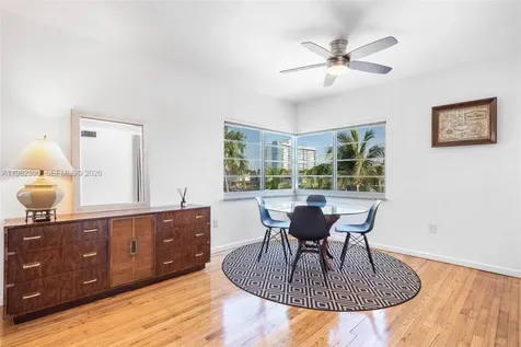 7207 Bay Drive Miami Beach FL 33141