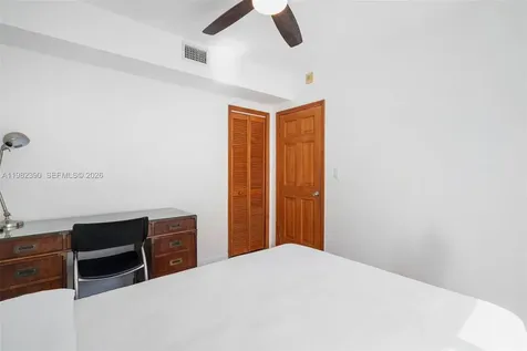 7207 Bay Drive Miami Beach FL 33141