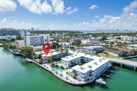 7207 Bay Drive Miami Beach FL 33141