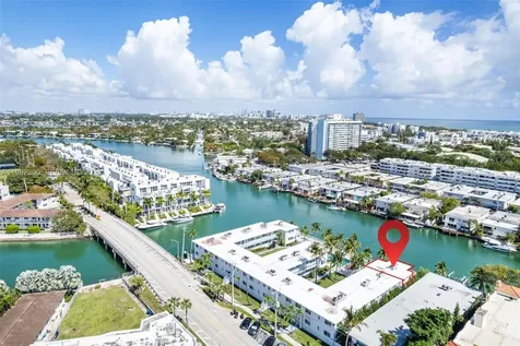 7207 Bay Drive Miami Beach FL 33141
