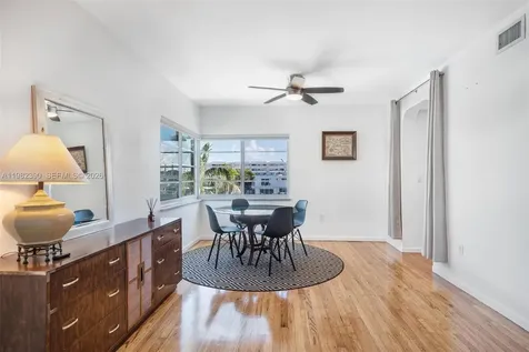 7207 Bay Drive Miami Beach FL 33141
