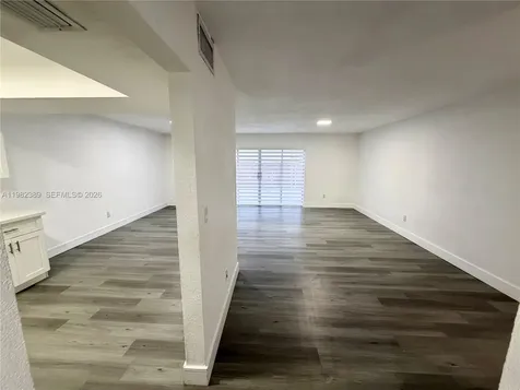 7155 W 2nd Way Hialeah FL 33014