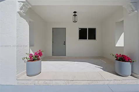 5251 SW 6th Street Miami FL 33134