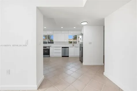 5251 SW 6th Street Miami FL 33134