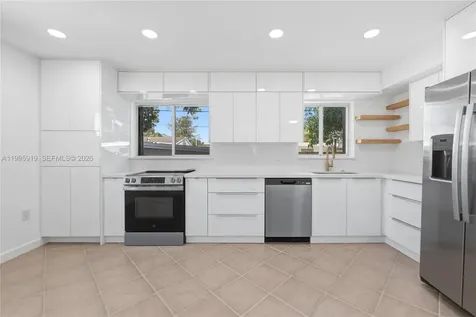 5251 SW 6th Street Miami FL 33134