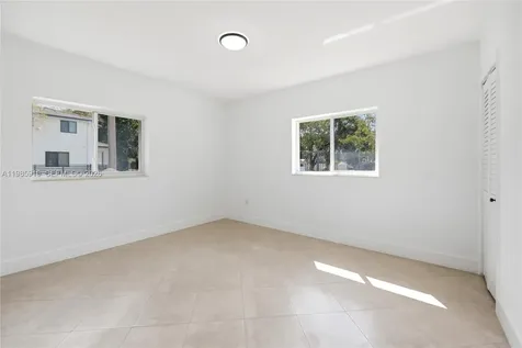 5251 SW 6th Street Miami FL 33134