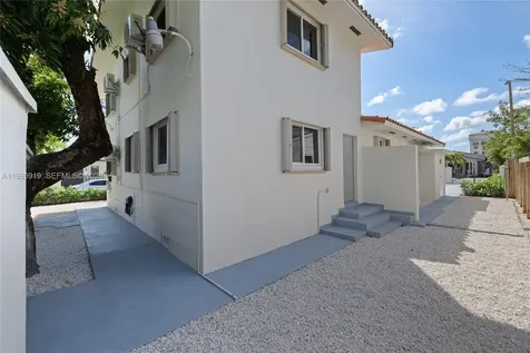 5251 SW 6th Street Miami FL 33134