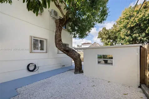 5251 SW 6th Street Miami FL 33134