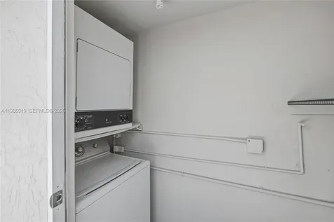 5251 SW 6th Street Miami FL 33134