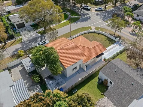 5251 SW 6th Street Miami FL 33134