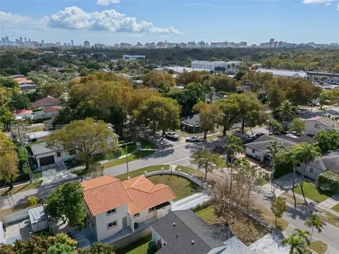 5251 SW 6th Street Miami FL 33134