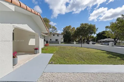 5251 SW 6th Street Miami FL 33134