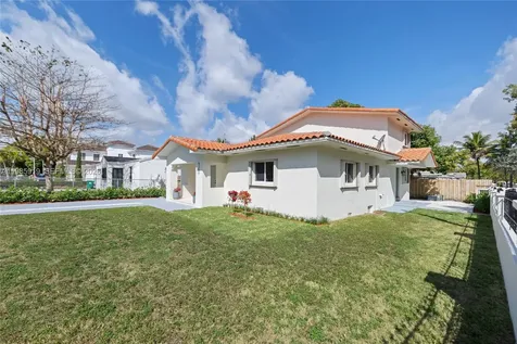 5251 SW 6th Street Miami FL 33134