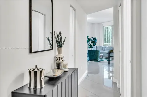 1010 SW 2nd Avenue Miami FL 33130