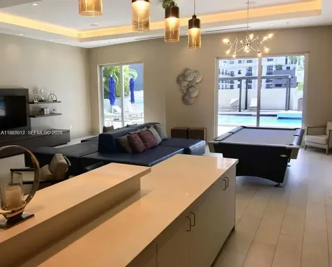 1010 SW 2nd Avenue Miami FL 33130