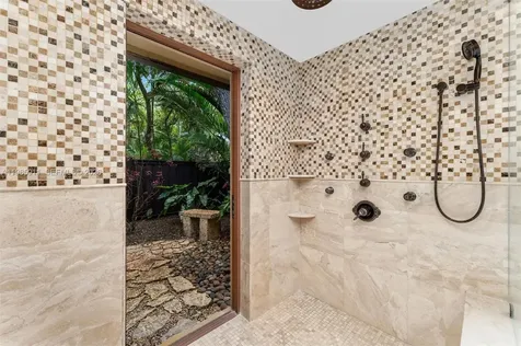 6201 SW 96th Street Pinecrest FL 33156