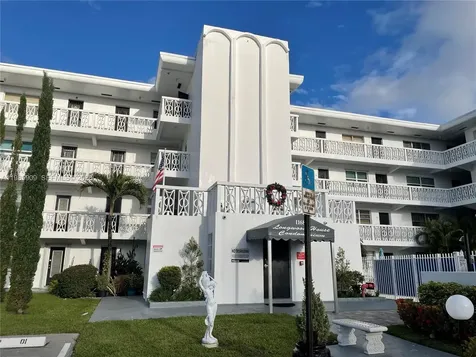 11685 Canal Drive North Miami FL 33181