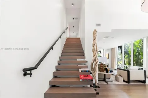 601 NE 27 Miami FL 33137