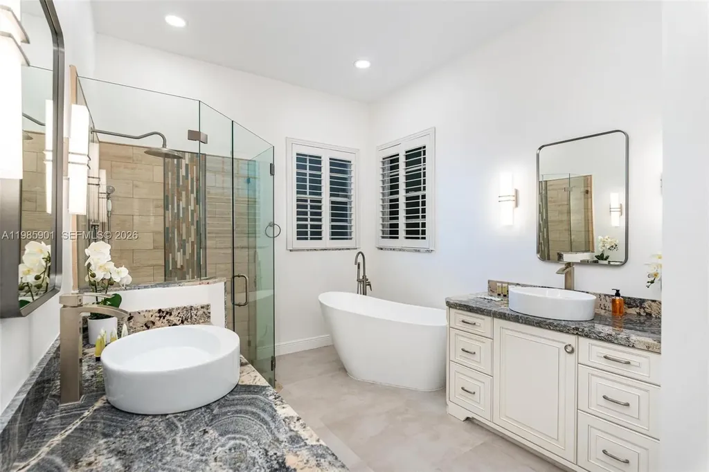 5100 NW 76th Place Fort Lauderdale FL 33073