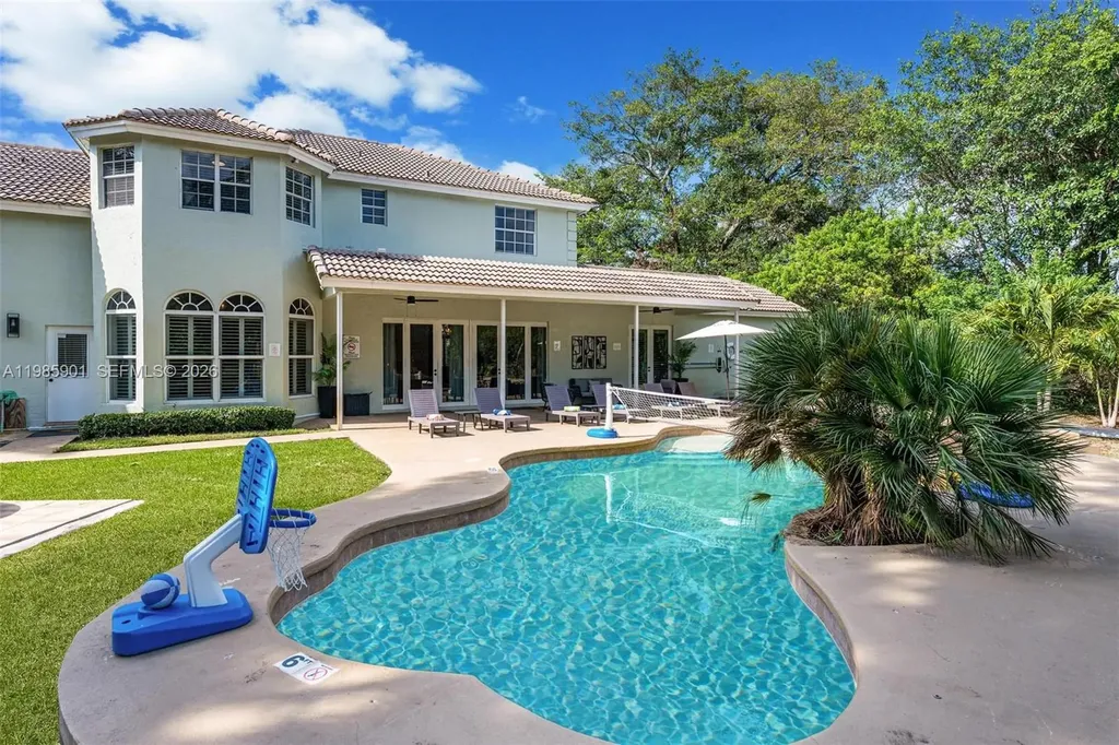 5100 NW 76th Place Fort Lauderdale FL 33073