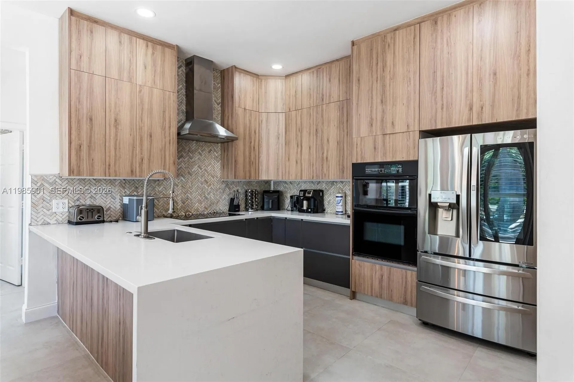 5100 NW 76th Place Fort Lauderdale FL 33073