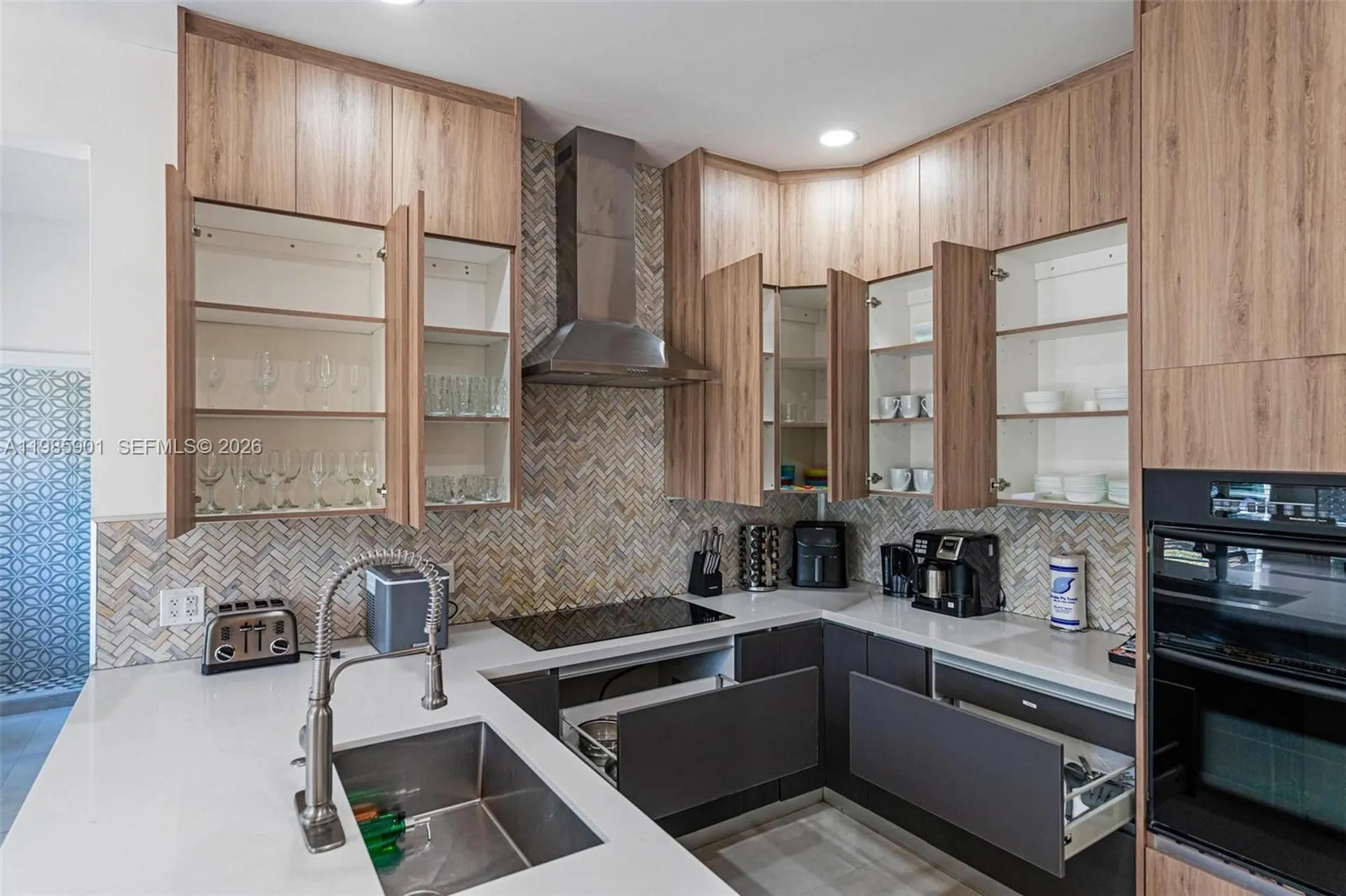 5100 NW 76th Place Fort Lauderdale FL 33073