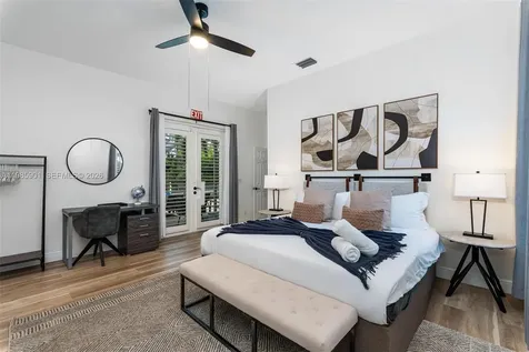 5100 NW 76th Place Fort Lauderdale FL 33073