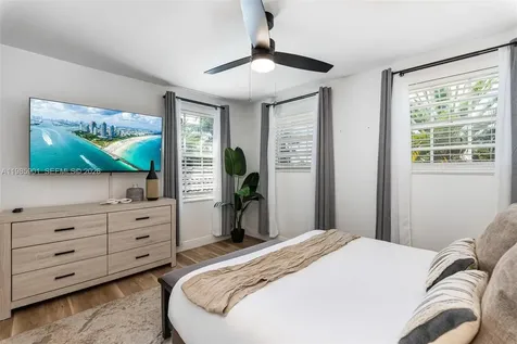 5100 NW 76th Place Fort Lauderdale FL 33073