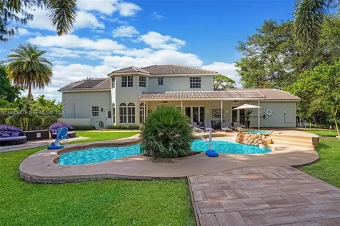 5100 NW 76th Place Fort Lauderdale FL 33073