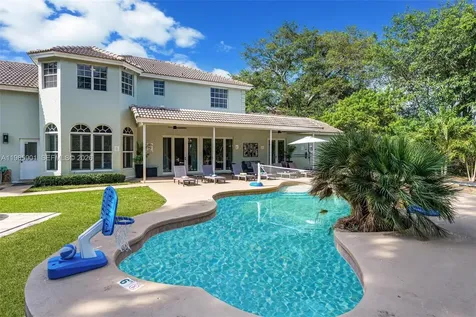 5100 NW 76th Place Fort Lauderdale FL 33073