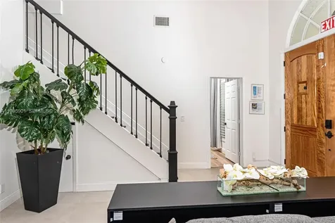 5100 NW 76th Place Fort Lauderdale FL 33073