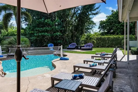 5100 NW 76th Place Fort Lauderdale FL 33073