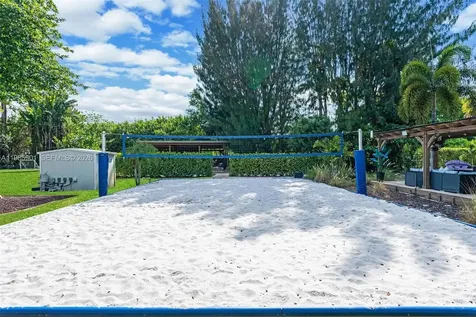 5100 NW 76th Place Fort Lauderdale FL 33073