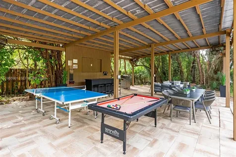 5100 NW 76th Place Fort Lauderdale FL 33073