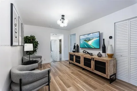 5100 NW 76th Place Fort Lauderdale FL 33073
