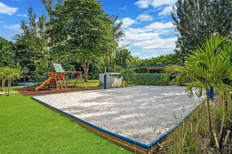 5100 NW 76th Place Fort Lauderdale FL 33073