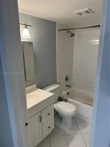 8075 NW 7th Street Miami FL 33126