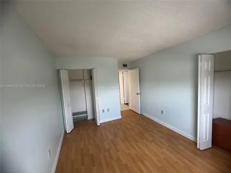 8075 NW 7th Street Miami FL 33126