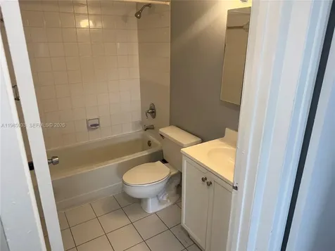 8075 NW 7th Street Miami FL 33126