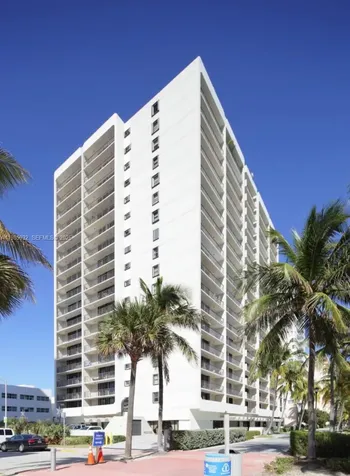 2625 Collins Avenue Miami Beach FL 33140