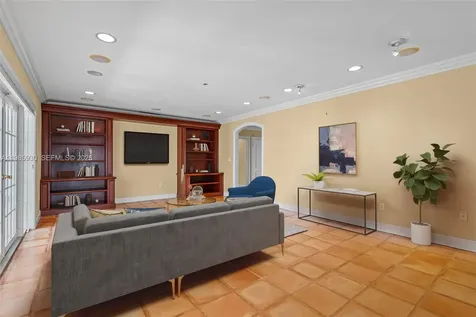 13276 SW 58th Court Pinecrest FL 33156